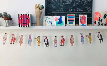 Wini Tapp - Small Animals Parade Garland