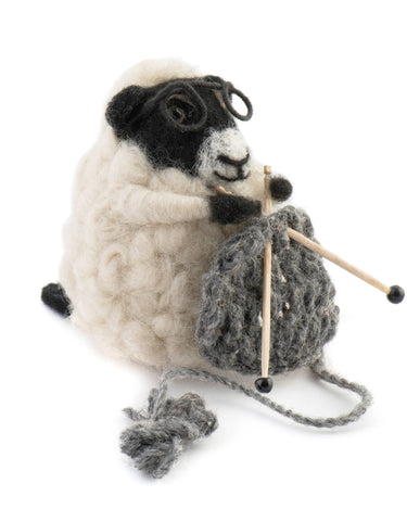 Knitting Nell Sheep from Woolacombe in Grey - GEMINI ATELIER